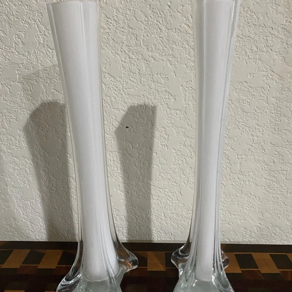 2 White Blown Glass Eiffel Tower 12” Tall Centerpiece Wedding Decor Vases